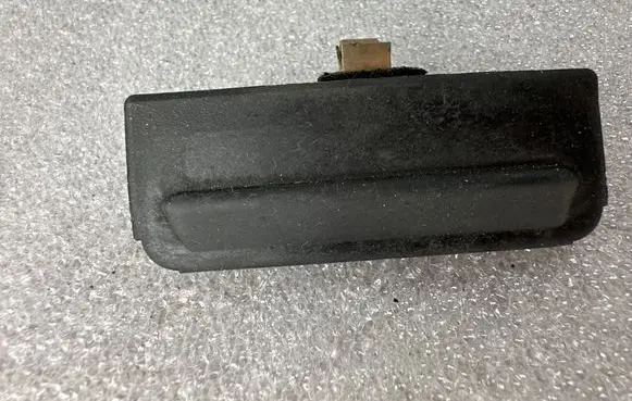 Audi A4 S4 B5 8D Tailgate/trunk/boot exterior handle 8D0827565