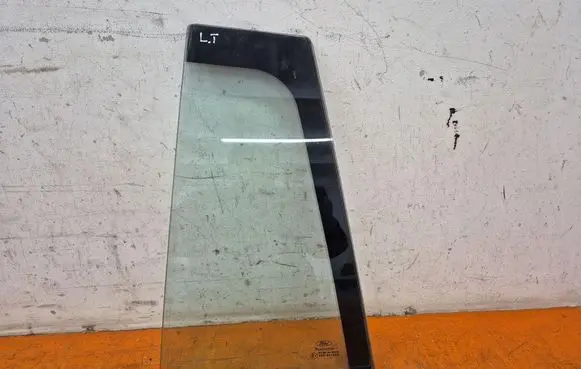 Ford Fusion Rear side window