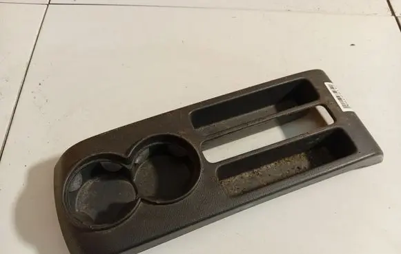 Volkswagen Polo IV 9N3 Cup holder 6Q0863319