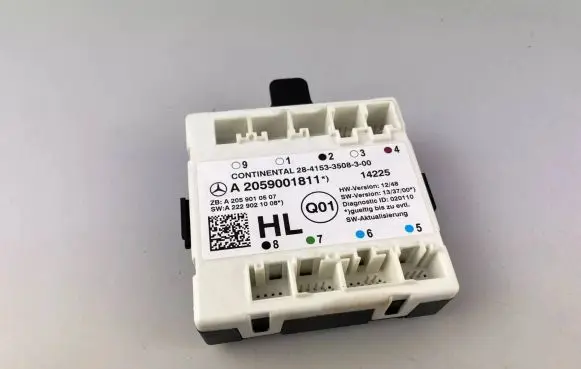 Mercedes-Benz C W205 Door control unit/module A2059001811