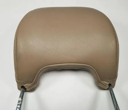 Volvo C70 Front seat headrest 