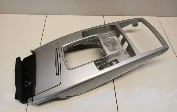 Audi A6 S6 C6 4F Center console 4F1864261 T0021886 P0103820