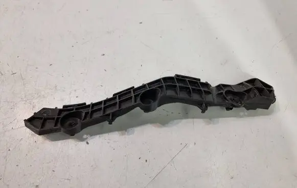 Toyota Yaris Cross Rear bumper mounting bracket 525750D470