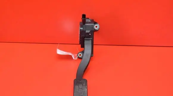 Jaguar XE Accelerator throttle pedal GX73-9F836-AA