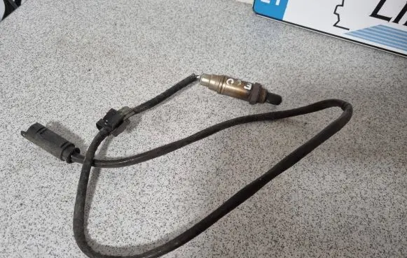 BMW 5 E60 E61 Lambda probe sensor 0258005109 1433940