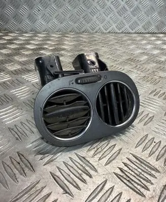 Volkswagen Tiguan Dash center air vent grill 5M0819203