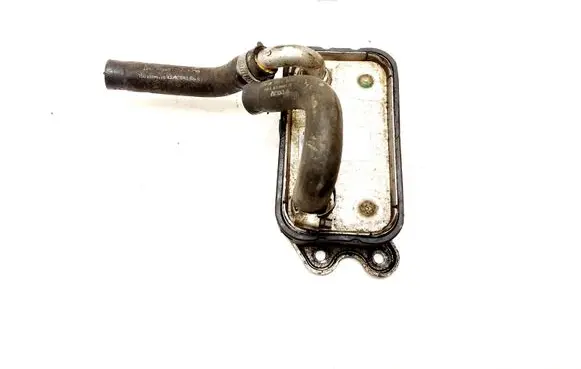 Volvo XC90 Engine oil radiator 8677974