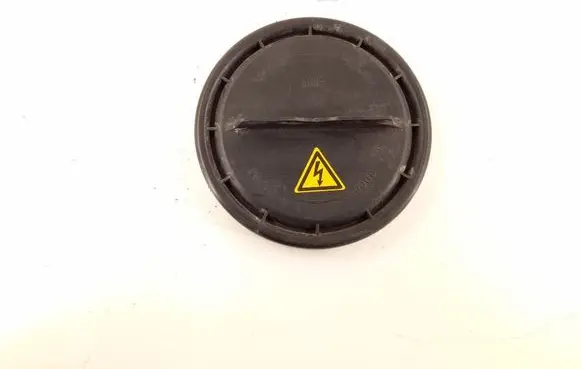 Mercedes-Benz C W204 Headlight/headlamp dust cover 0008264324 0008268124