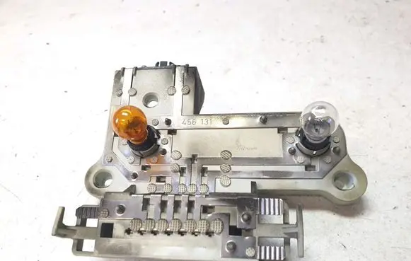 Mercedes-Benz S W221 Tail light bulb cover holder A2218200177