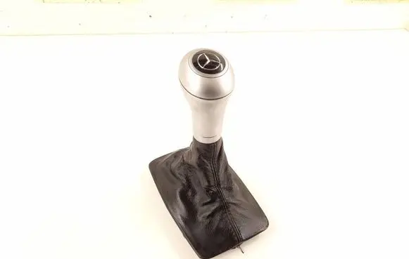 Mercedes-Benz C W204 Gear lever shifter trim leather/knob 2042672310 2042672410