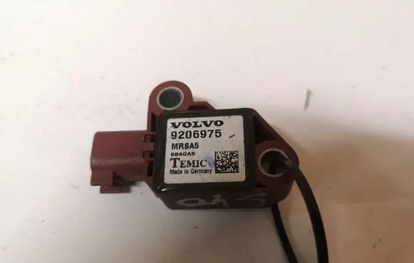 Volvo V50 Airbag deployment crash/impact sensor 9206975 MRSA5 8840A5