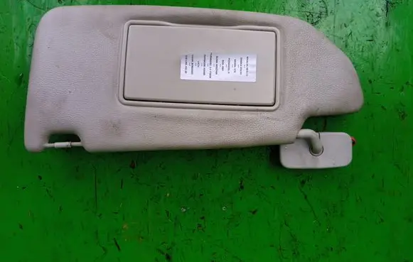 Volvo V70 Sun visor