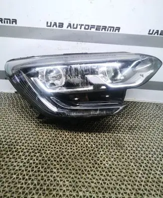 Renault Megane IV Headlight/headlamp 260100663R