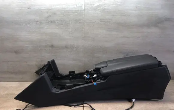 Mercedes-Benz E W212 Center console A2126801252