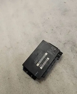 Audi A4 S4 B6 8E 8H Comfort/convenience module 8E0959433AF 00326048 00007245B5