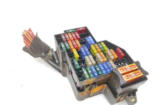 Porsche Cayenne (92A) Fuse module 7P0941828A 7P0941824A