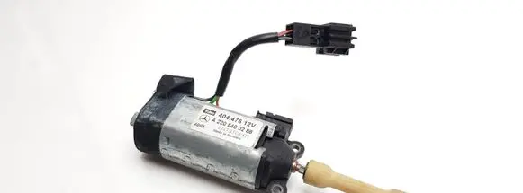 Mercedes-Benz S W220 Steering column adjust motor A2205400288