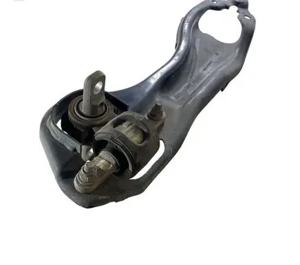 Chrysler Pacifica Rear control arm 68470299AA 68284220AD