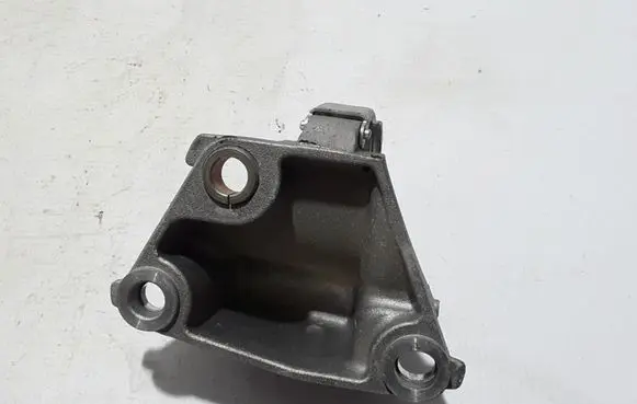 Renault Megane IV Driveshaft support bearing bracket 397743238R