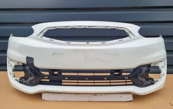 Mitsubishi Space Star Front bumper 6400G51617ZZ