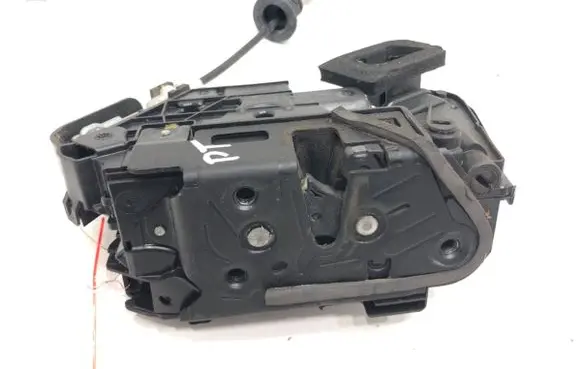 Skoda Fabia Mk3 (NJ) Rear door lock 5TA839016L