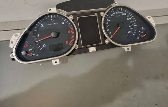 Audi A6 S6 C6 4F Speedometer (instrument cluster) 4F0920931B 4F0910930A 503000731602