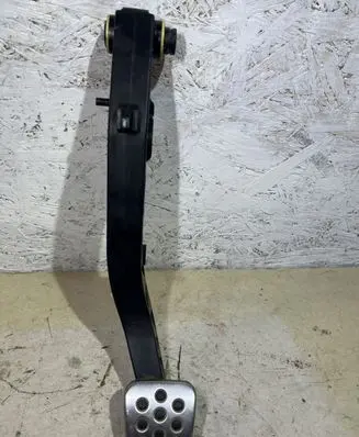 Opel Insignia A Brake pedal