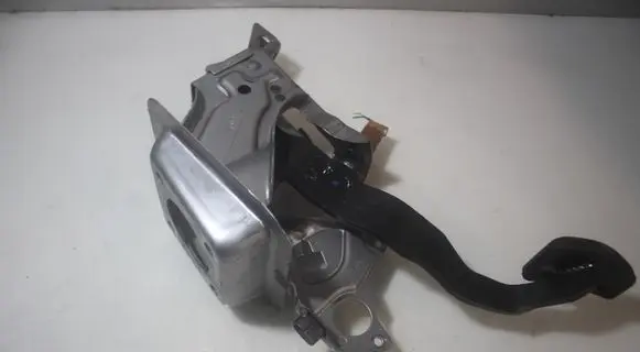 Clutch pedal