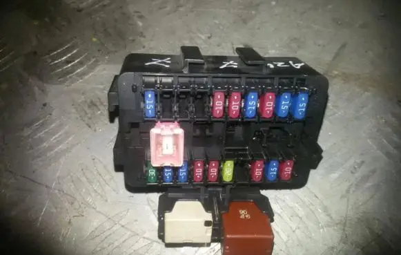 Suzuki Alto Fuse box set