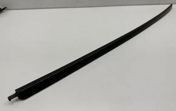 Windshield trim