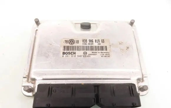 Volkswagen PASSAT B5.5 Engine control unit/module 0281010940 038906019GS