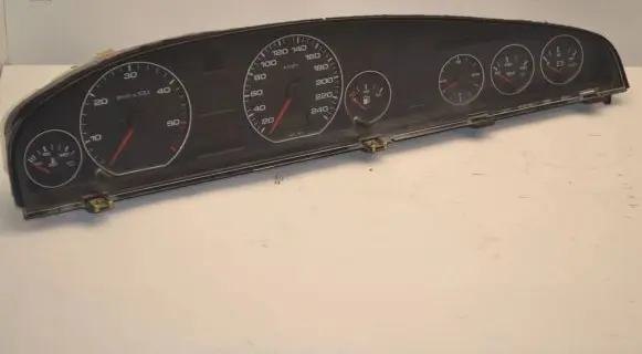 Audi A6 S6 C4 4A Speedometer (instrument cluster) 88311219