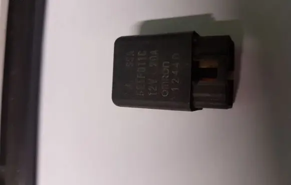 Mitsubishi Pajero Sport I Other relay 521F011C
