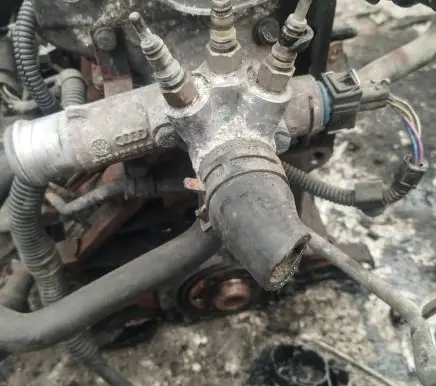 Audi A3 S3 8L Engine coolant pipe/hose 038121133
