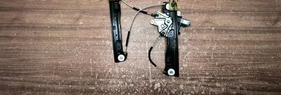 Opel Insignia A Front door window regulator with motor 20952453 966432200 20951532