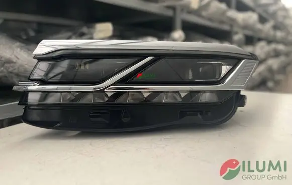 Volkswagen Touareg II Headlight/headlamp 761941081