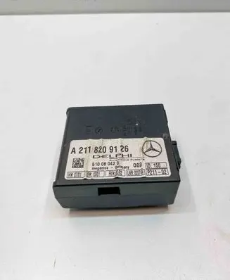 Mercedes-Benz SL R230 Alarm control unit/module 2118209126 A2118209126