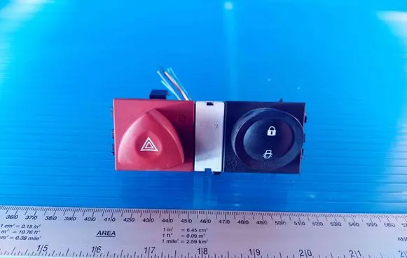 Renault Megane II Hazard light switch 88040009 88040001