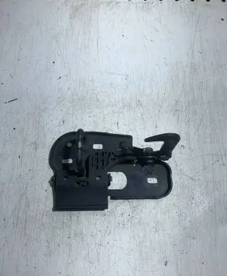 Volkswagen PASSAT B6 Engine bonnet/hood lock/latch loop/hook 3C0823480
