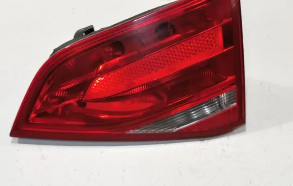 Audi A4 S4 B8 8K Tailgate rear/tail lights 8K5945094D