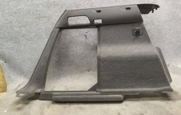 Trunk/boot side trim panel