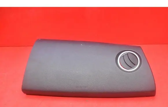 Suzuki Swift I Passenger airbag