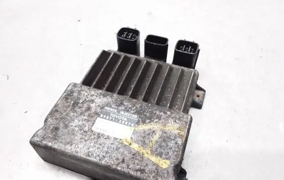 Toyota Corolla Verso AR10 Fuel injection control unit/module 8987120070
