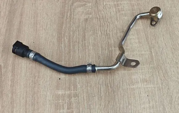 BMW X6 G06 Turbo turbocharger oiling pipe/hose 7925770