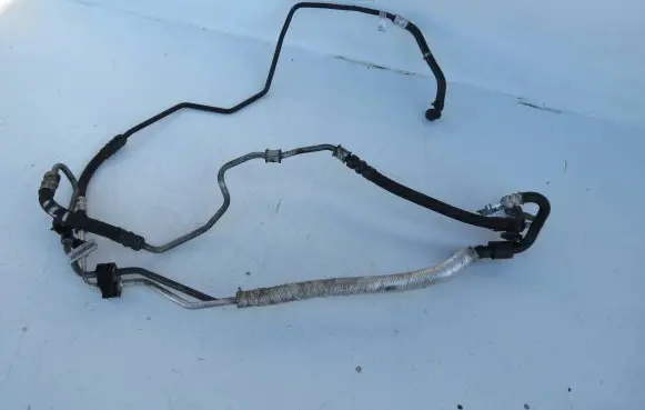 Volvo V60 Power steering hose/pipe/line P31340288