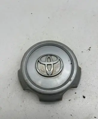 Toyota Land Cruiser (J100) Original wheel cap 