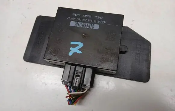 Volkswagen PASSAT B5 Comfort/convenience module 3B0959799 5DK00754400 T142797