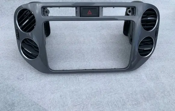 Radio/GPS head unit trim