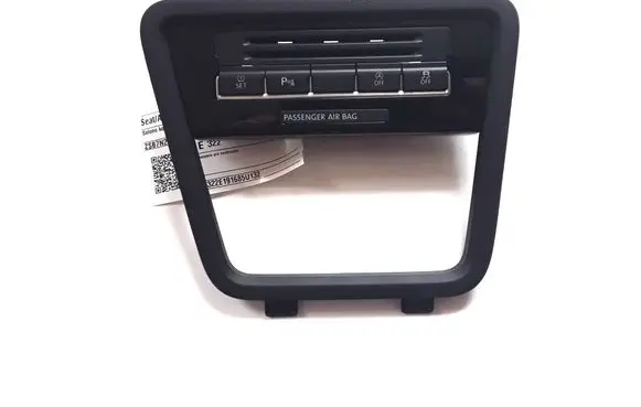 Seat Alhambra (Mk2) Panel trim ZSB7N2863347