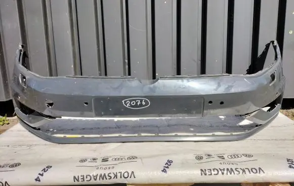 Volkswagen Golf VII Front bumper 5G0807221